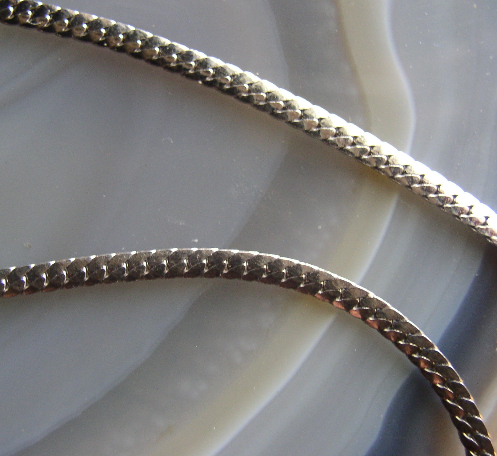 Vintage Sterling Silver 3mm Herringbone 24″ Chain Necklace 10.5g B