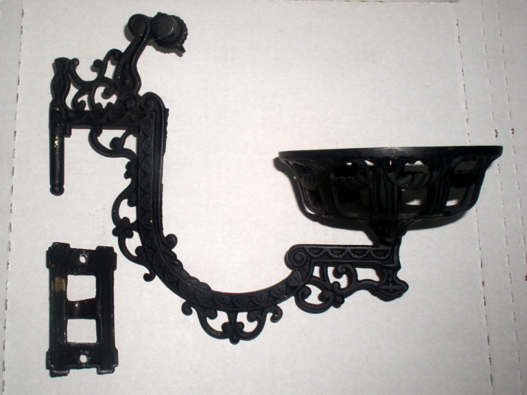 Antique Cast Iron Wall Mount Kerosene Oil Lamp Bracket Holder Complete Thingery Previews