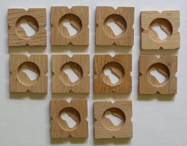 Oak Escutcheons