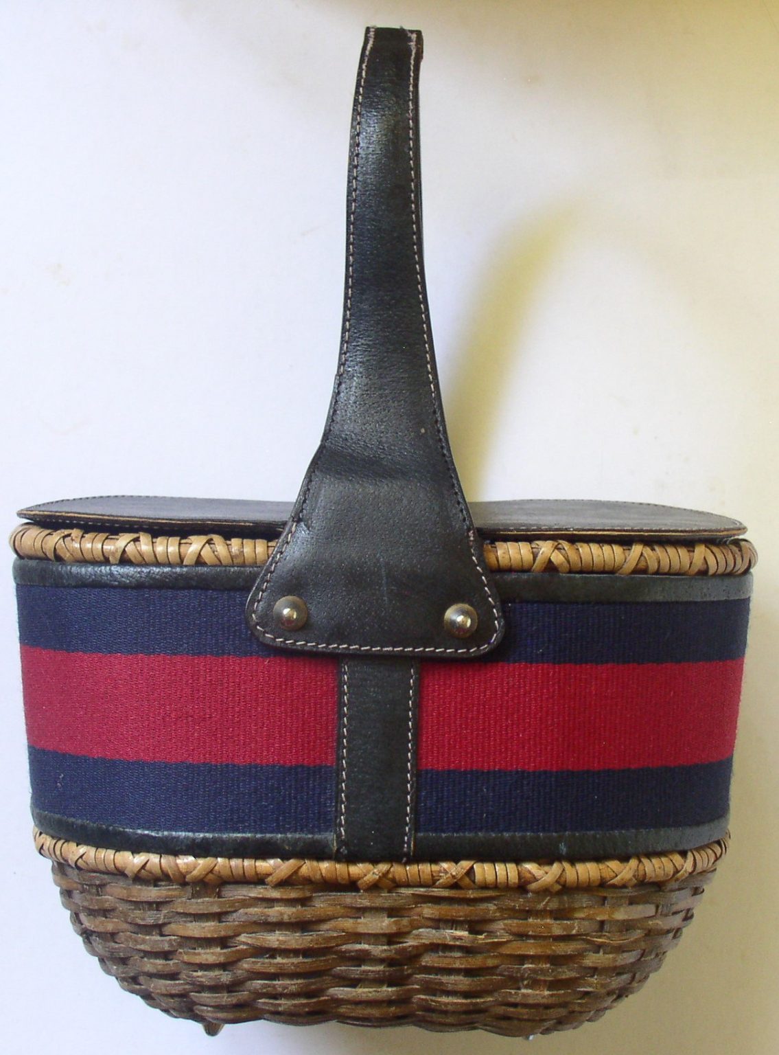 gucci wicker basket bag